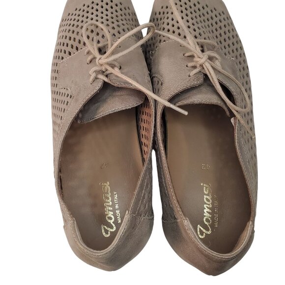 NWOB Tomasi Made in Italy Shirley Model Beige Derby Perforated Shoe Women's 42 - Picture 11 of 13